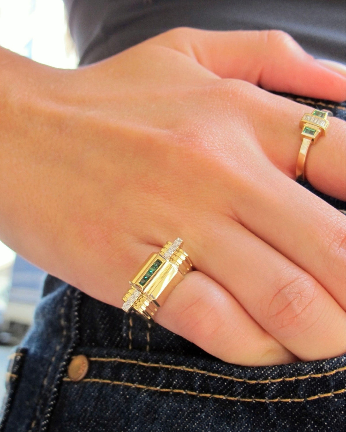Armor Centro Gem Pinky Ring