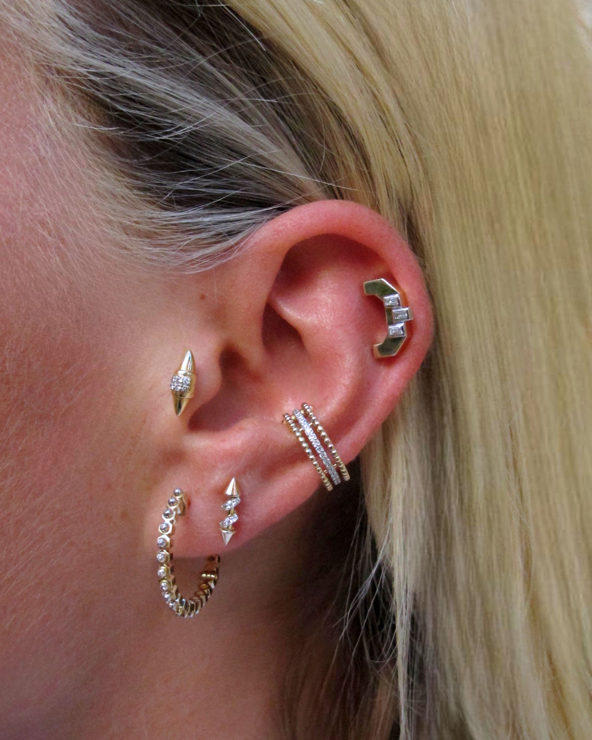 Twist Minion Single Earring