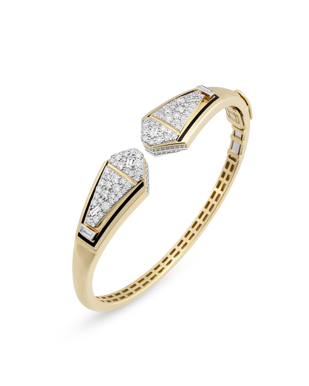 Anais Bangle