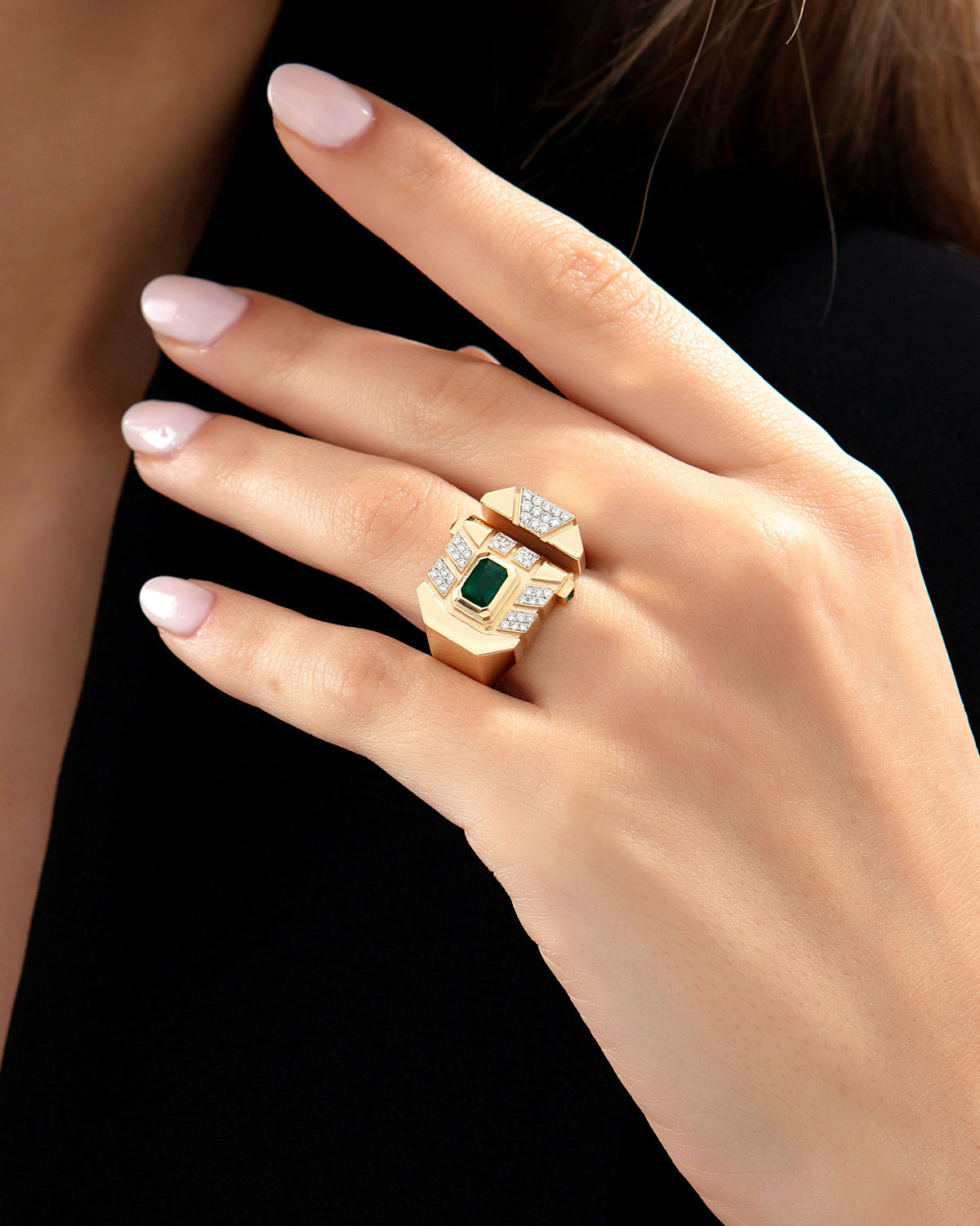 Era Emerald Ring