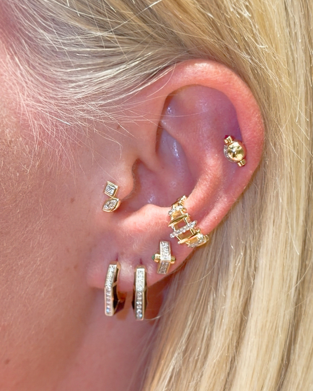 Pyra Single Earring